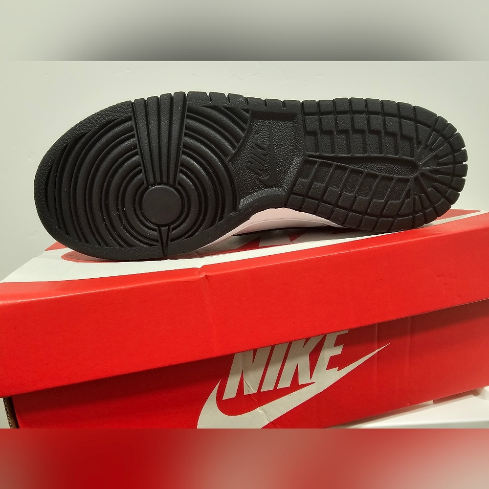 Dunks - Picture 2 of 2